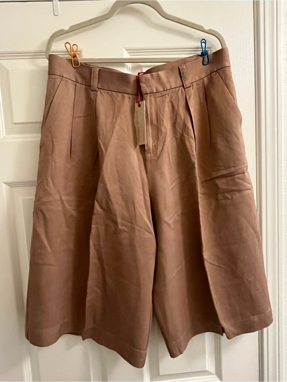 Banana Republic High Waisted Linen Blend Heritage Collection Bermuda Shorts